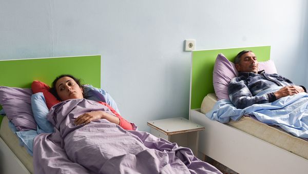 Мирные жители, раненные в результате обстрела в ночь с 27 на 28 апреля в Агдамском районе - Sputnik Азербайджан