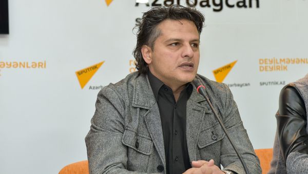 Гурбан Масимов, главный режиссер Азербайджанского государственного театра кукол - Sputnik Азербайджан