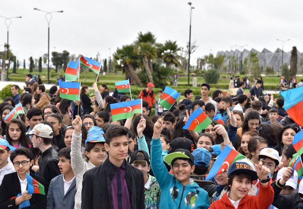 В Баку стартовал велотур Tour d’ Azerbaijan-2016 - Sputnik Азербайджан