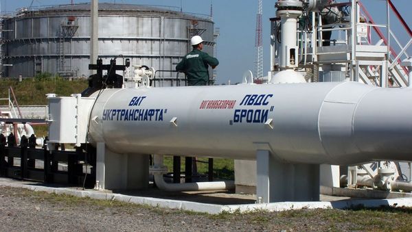 Участок трубопровода Одесса-Броды. Архивное фото - Sputnik Азербайджан