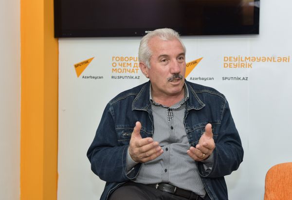 Фокусник Тофиг Искендерли - Sputnik Азербайджан