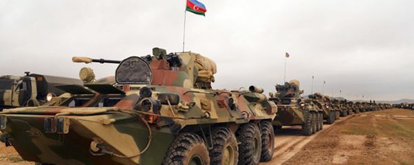 Бронетехника азербайджанских ВС. Архивное фото - Sputnik Азербайджан