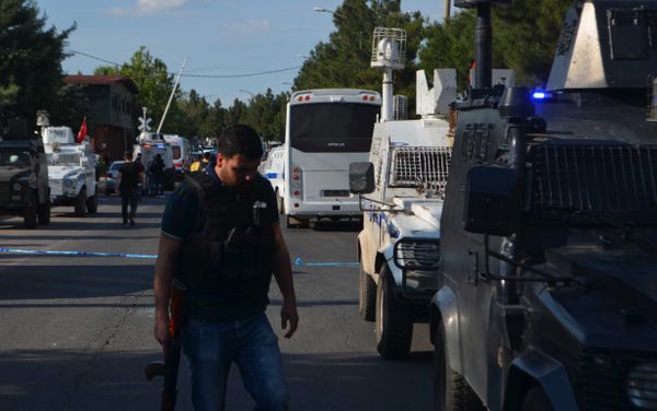Взрыв в турецком Диярбакыре - Sputnik Азербайджан
