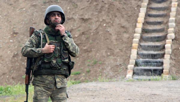 Солдат азербайджанской армии на боевом посту, фото из архива - Sputnik Азербайджан