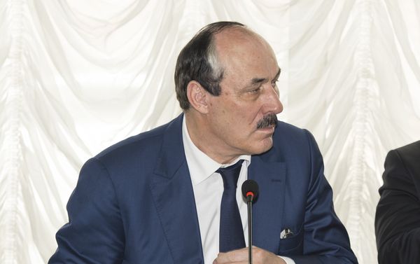 В Баку прошла встреча Главы Республики Дагестан Р. Абдулатипова с соотечественниками - Sputnik Азербайджан
