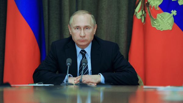 Президент РФ В. Путин провел совещание с военными в Сочи - Sputnik Азербайджан