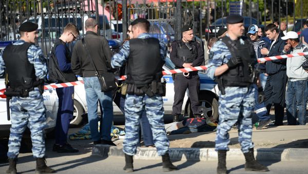 Массовая драка на Хованском кладбище в Москве - Sputnik Азербайджан