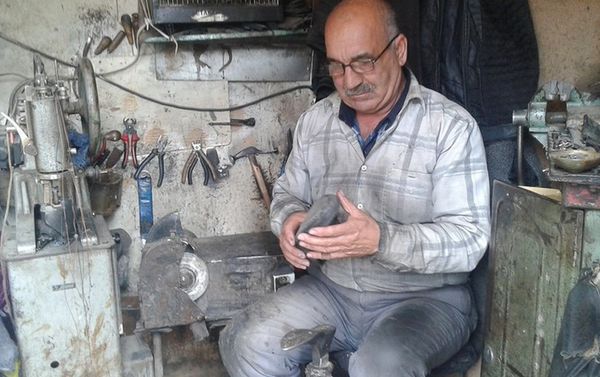 Дядя Сохраб добродушный и искренний человек, он любит говорить сам и может разговорить любого человека - Sputnik Азербайджан