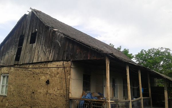 В зданиях, которые сохранили свой первоначальный вид, в глаза сразу же бросается их немецкий стиль В зданиях, которые сохранили свой первоначальный вид, в глаза сразу же бросается их немецкий стиль - Sputnik Азербайджан