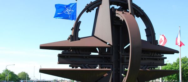 Символ NATO. Архивное фото - Sputnik Азербайджан