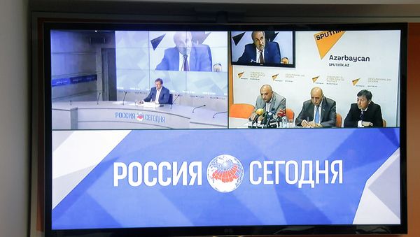 Видеомост Ереван – Москва – Баку на тему: «Перспективы российского посредничества в решении Нагорно-Карабахского конфликта» - Sputnik Азербайджан