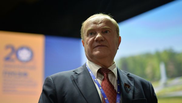 Руководитель фракции партии Коммунистическая партия Российской Федерации Геннадий Зюганов - Sputnik Азербайджан