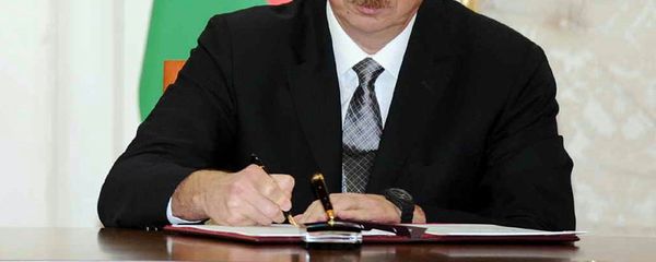 Президент Азербайджана Ильхам Алиев Президент Азербайджана Ильхам Алиев - Sputnik Азербайджан