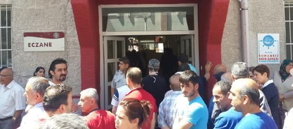 В лечебном отделении Университета Анкары между работниками произошла перестрелка - Sputnik Азербайджан