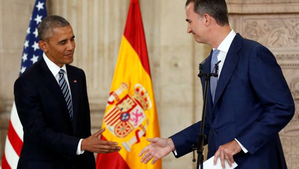 Король Испании Фелипе VI (справа) и президент США Барак Обама - Sputnik Азербайджан