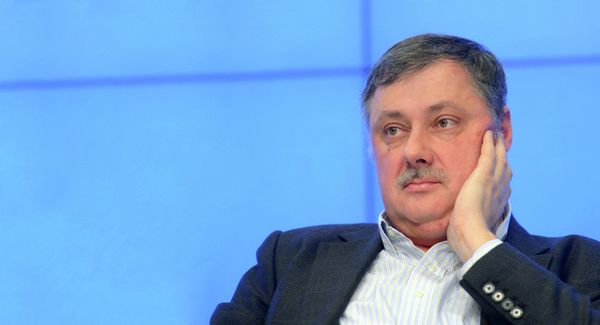 Политолог Дмитрий Евстафьев - Sputnik Азербайджан