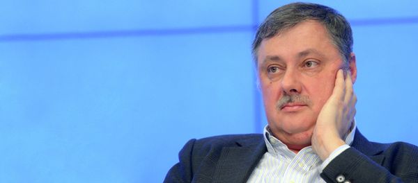 Политолог Дмитрий Евстафьев - Sputnik Азербайджан
