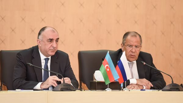 Azərbaycanın xarici işlər naziri Elmar Məmmədyarov və Rusiya XİN rəhbəri Sergey Lavrovun birgə mətbuat konfransı, Bakı, 12 iyul 2016-cı il - Sputnik Азербайджан