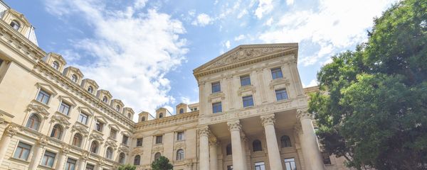 Здание Министерства иностранных дел Азербайджанской Республики в Баку - Sputnik Азербайджан