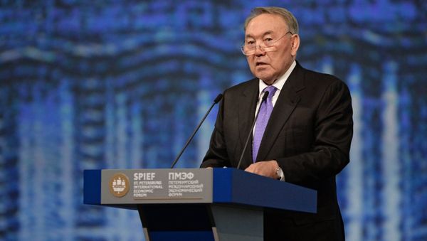 Президент Республики Казахстан Нурсултан Назарбаев. Архивное фото - Sputnik Азербайджан