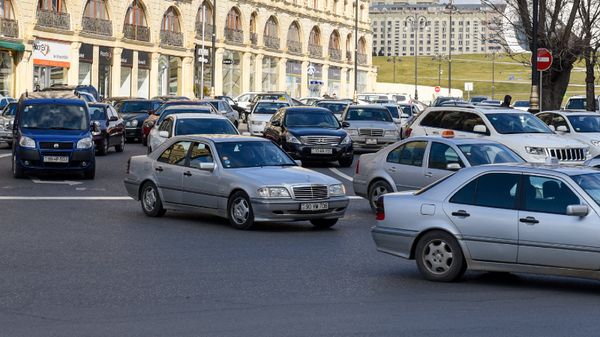 Bakıda avtomobil tıxacı. Arxiv şəkli - Sputnik Азербайджан