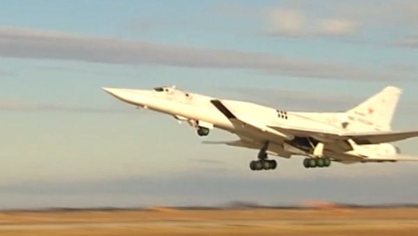 Российские самолеты бомбят ИГ - Sputnik Азербайджан