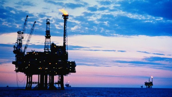 Нефтяная платформа - Sputnik Азербайджан