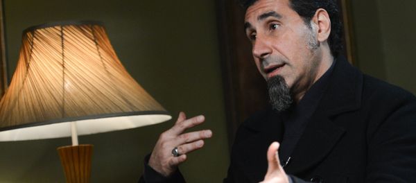 Лидер группы System of a down Серж Танкян Лидер группы System of a down Серж Танкян - Sputnik Азербайджан