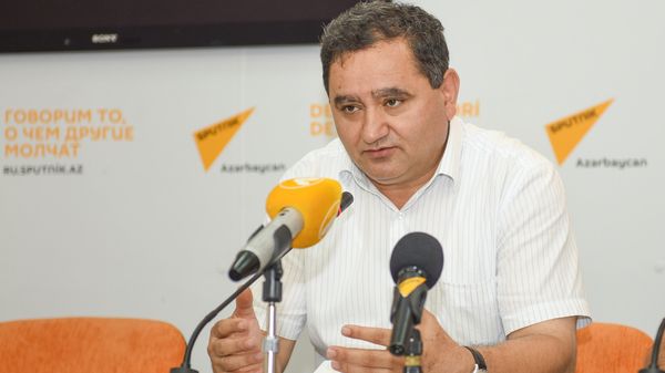 Этибар Алиев, глава центра Образование XXI век - Sputnik Азербайджан