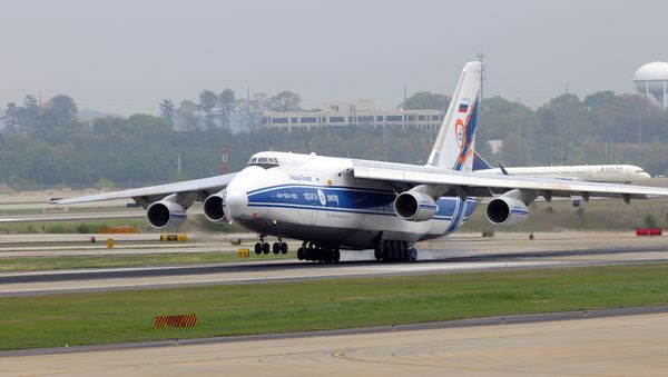Транспортный самолет АН-124-100 Руслан. Архивное фото - Sputnik Азербайджан