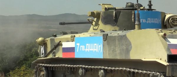 Соревнования десантников на боевых машинах - Sputnik Азербайджан