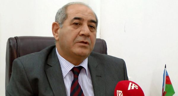 Директор Республиканского центра сейсмологической службы при Национальной академии наук Азербайджана Гурбан Етирмишли - Sputnik Азербайджан