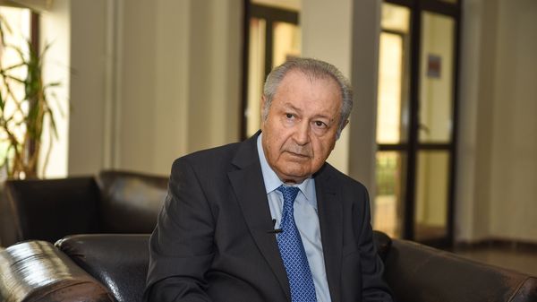 Первый президент Азербайджана Аяз Муталибов дает интервью Sputnik в своем доме. Баку, 29 июля 2016 года  - Sputnik Азербайджан