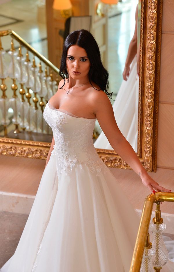 Фотосессия участниц конкурса Miss Union Baku 2016 в свадебных платьях - Sputnik Азербайджан