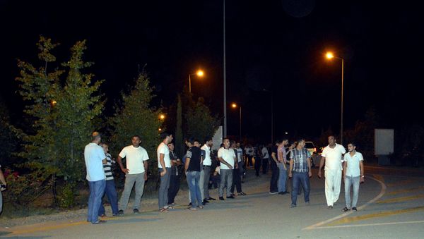 Люди в одном из городов Азербайджана, фото из архива - Sputnik Азербайджан