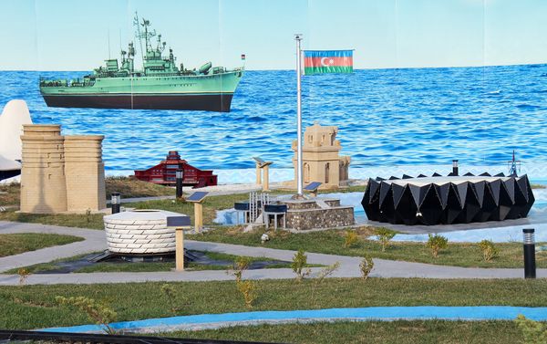 Парк Азербайджан в самом центре Агстафы - Sputnik Азербайджан