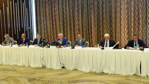 Первый день семинара-совещания на тему Роль и задачи СМИ в агитационном процессе перед референдумом. Баку, 31 августа 2016 года - Sputnik Азербайджан