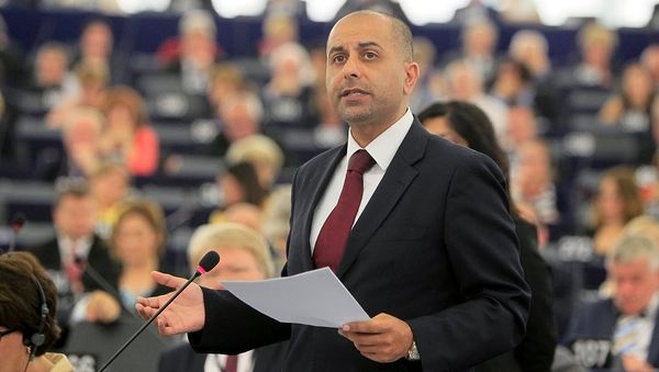 Член Европарламента из Великобритании Саяд Карим - Sputnik Азербайджан