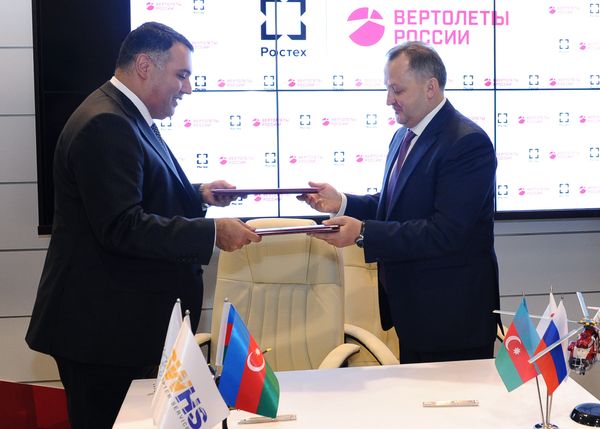 Подписание соглашения между Вертолеты России и Silk Way Helicopter Services - Sputnik Азербайджан