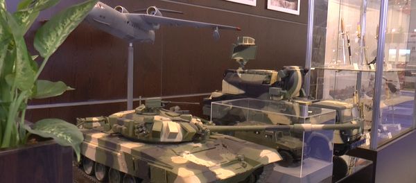 РФ и Турция на ADEX 2016: перспективное оружие и беспилотники РФ и Турция на ADEX 2016: перспективное оружие и беспилотники - Sputnik Азербайджан