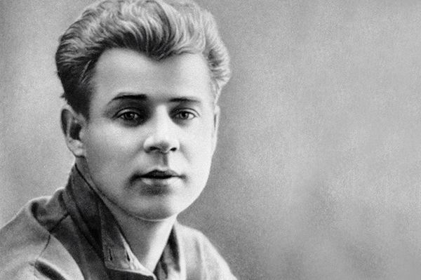 Поэт Сергей Есенин (1895-1925) - Sputnik Азербайджан