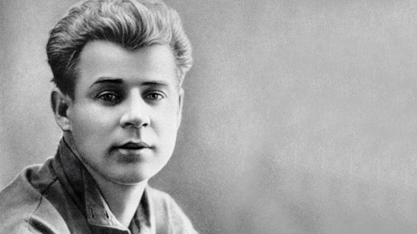 Поэт Сергей Есенин, фото из архива - Sputnik Азербайджан