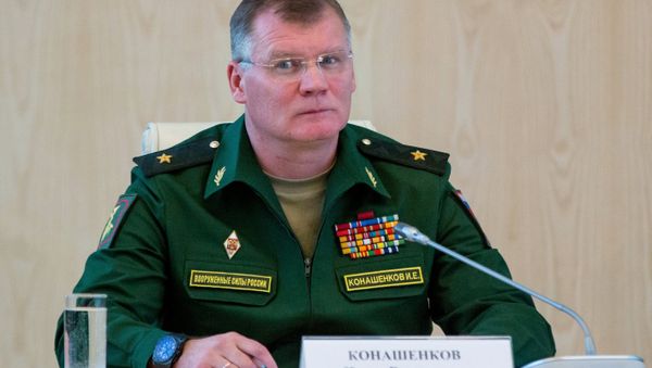 Брифинг минобороны РФ и представителей ВПК о первичных радиолокационных данных в районе крушения Boeing в Донецкой области - Sputnik Азербайджан