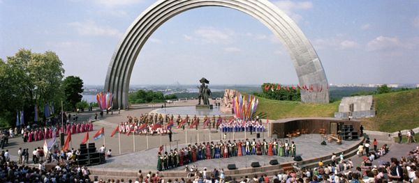 Празднование Дня славянской письменности и культуры в Киеве, 24 мая 1989 года - Sputnik Азербайджан
