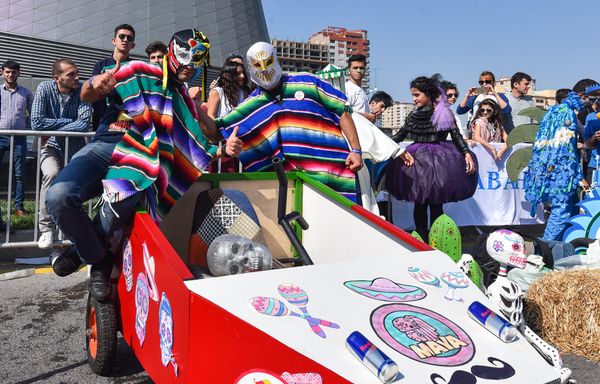 Гонки на мыльницах в центре Баку – соревнования Red Bull Soapbox - Sputnik Азербайджан