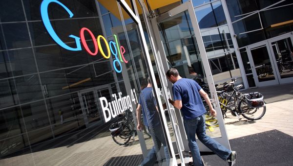 Штаб-квартира Google в округе Маунтин-Вью, штат Калифорния, США - Sputnik Азербайджан