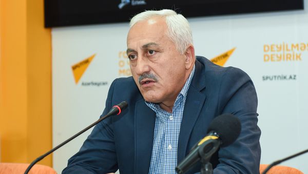Глава Центра регионального развития АР Чингиз Исмаилов в Мультимедийном пресс-центре Sputnik Азербайджан - Sputnik Азербайджан