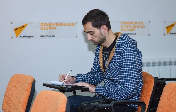 Видеомост Баку-Астана на тему Перспективы азербайджано-казахстанских отношений в Мультимедийном пресс-центре Sputnik Азербайджан - Sputnik Азербайджан