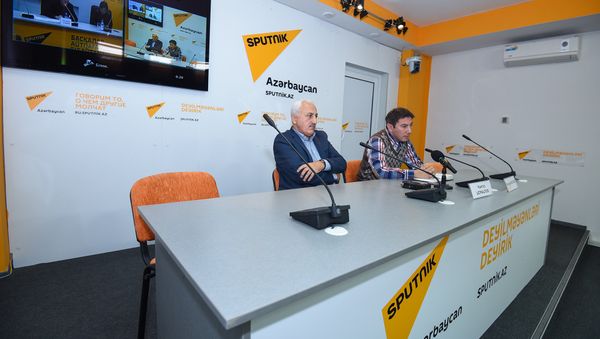 Видеомост Баку-Астана на тему Перспективы азербайджано-казахстанских отношений в Мультимедийном пресс-центре Sputnik Азербайджан - Sputnik Азербайджан