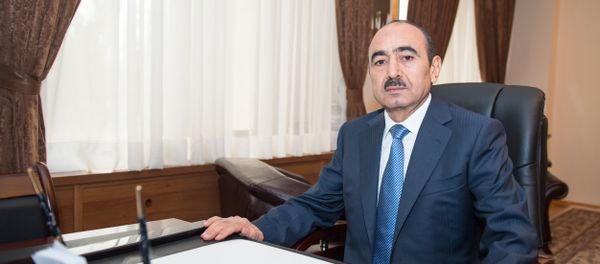 Помощник президента Азербайджана по общественно-политическим вопросам Али Гасанов - Sputnik Азербайджан